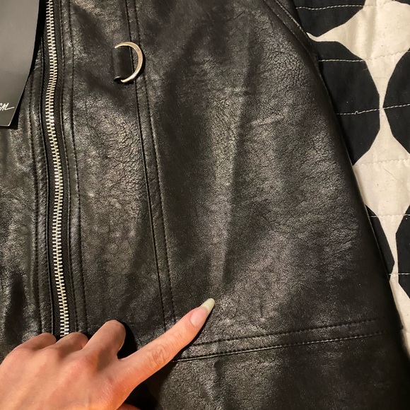 NWT Nasty Gal ‘Zip Up Your Troubles’ faux leather skirt - Picture 12 of 13